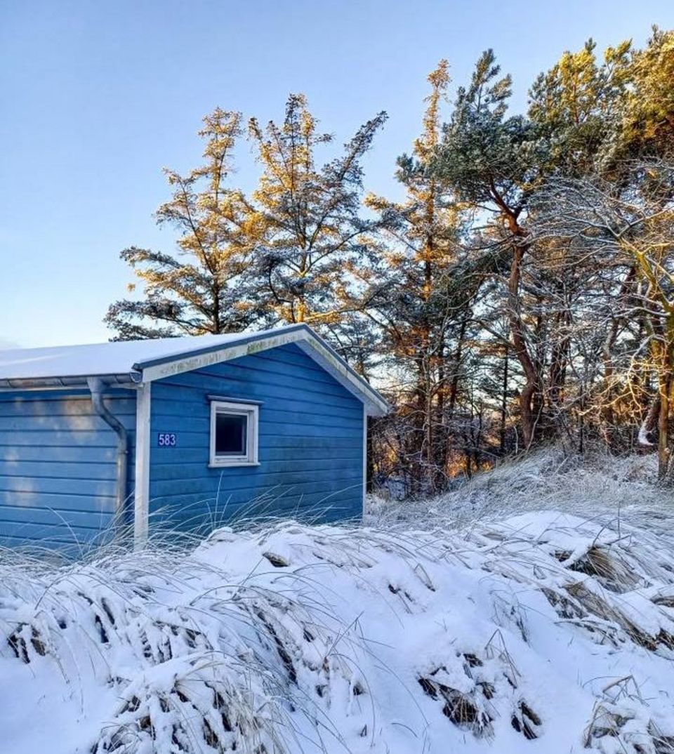 Luftkurhaus in Schneelandschaft